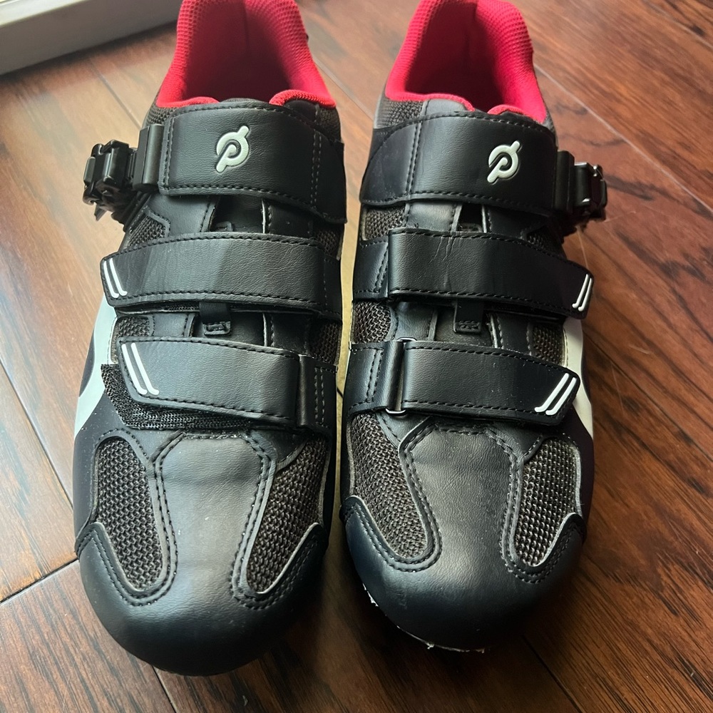 Peloton cycling shoe